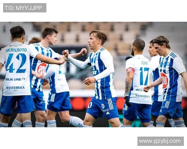 拉迪与赫尔辛基的激烈对决揭示足球战术与团队合作的魅力