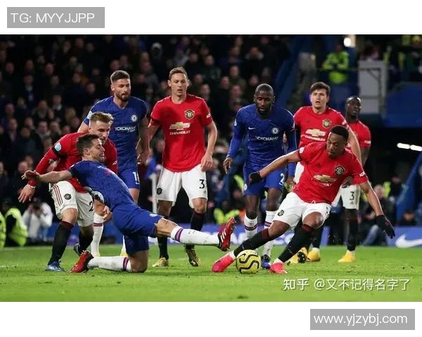 曼联与巴黎首回合交锋比分揭晓精彩瞬间回顾与分析